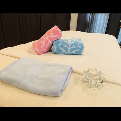 辛い腰痛でお悩みの方はYASMINの施術をぜひ一度お試しください